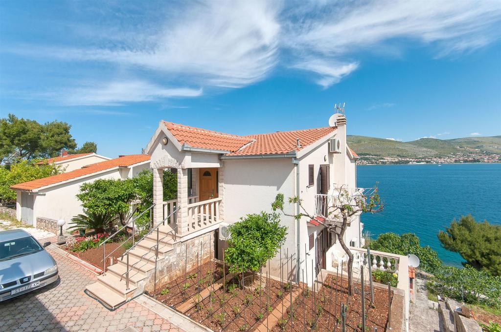 Apartments Natasa Trogir Eksteriør billede