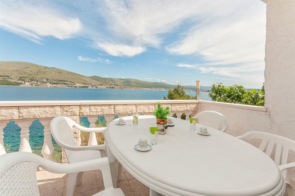 Apartments Natasa Trogir Eksteriør billede