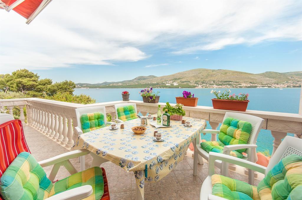 Apartments Natasa Trogir Eksteriør billede