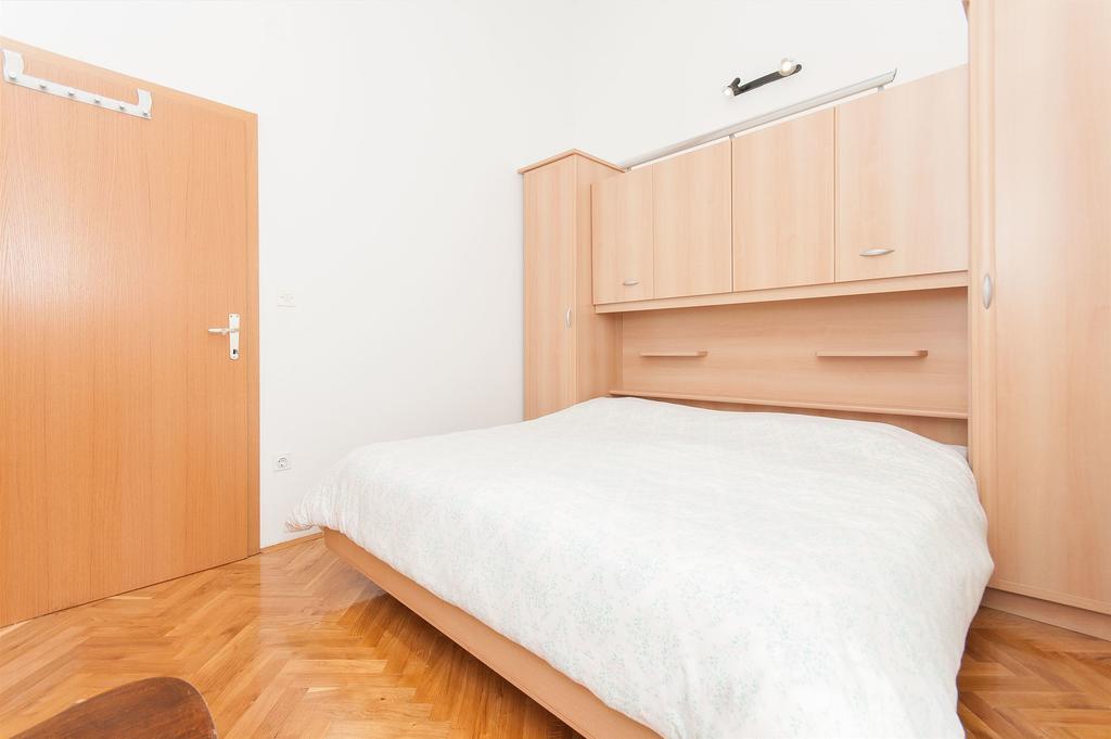 Apartments Natasa Trogir Eksteriør billede